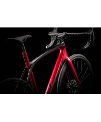 Велосипед шоссейный Trek Domane SL 5 54 Rage Red-Trek Black